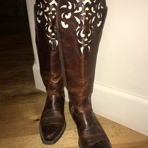 Great condition Ariat Hacienda Tall Boots Size 7.5
